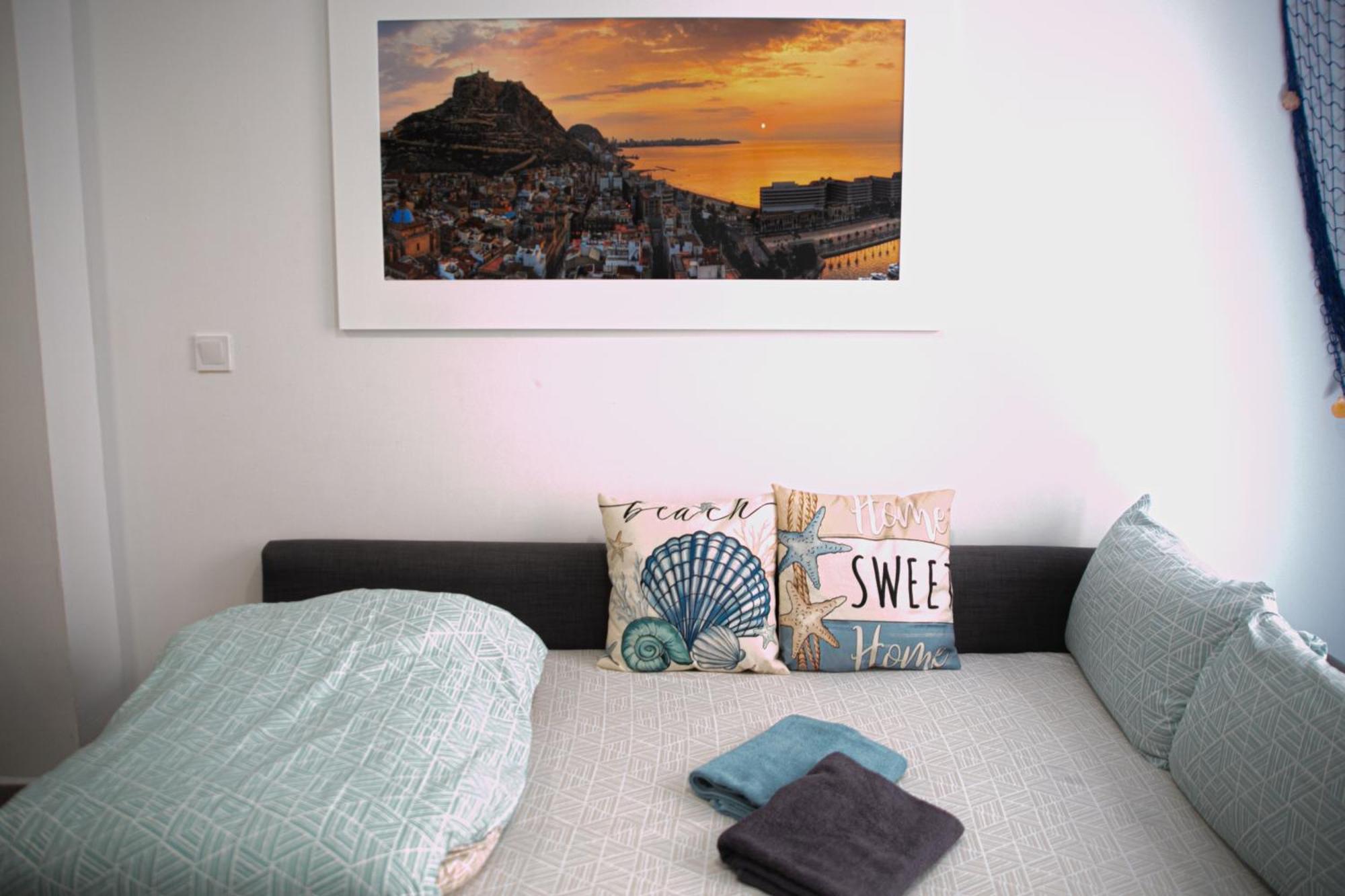 Charming Duplex - Historic Center - 7Min To Beach Alicante Bagian luar foto