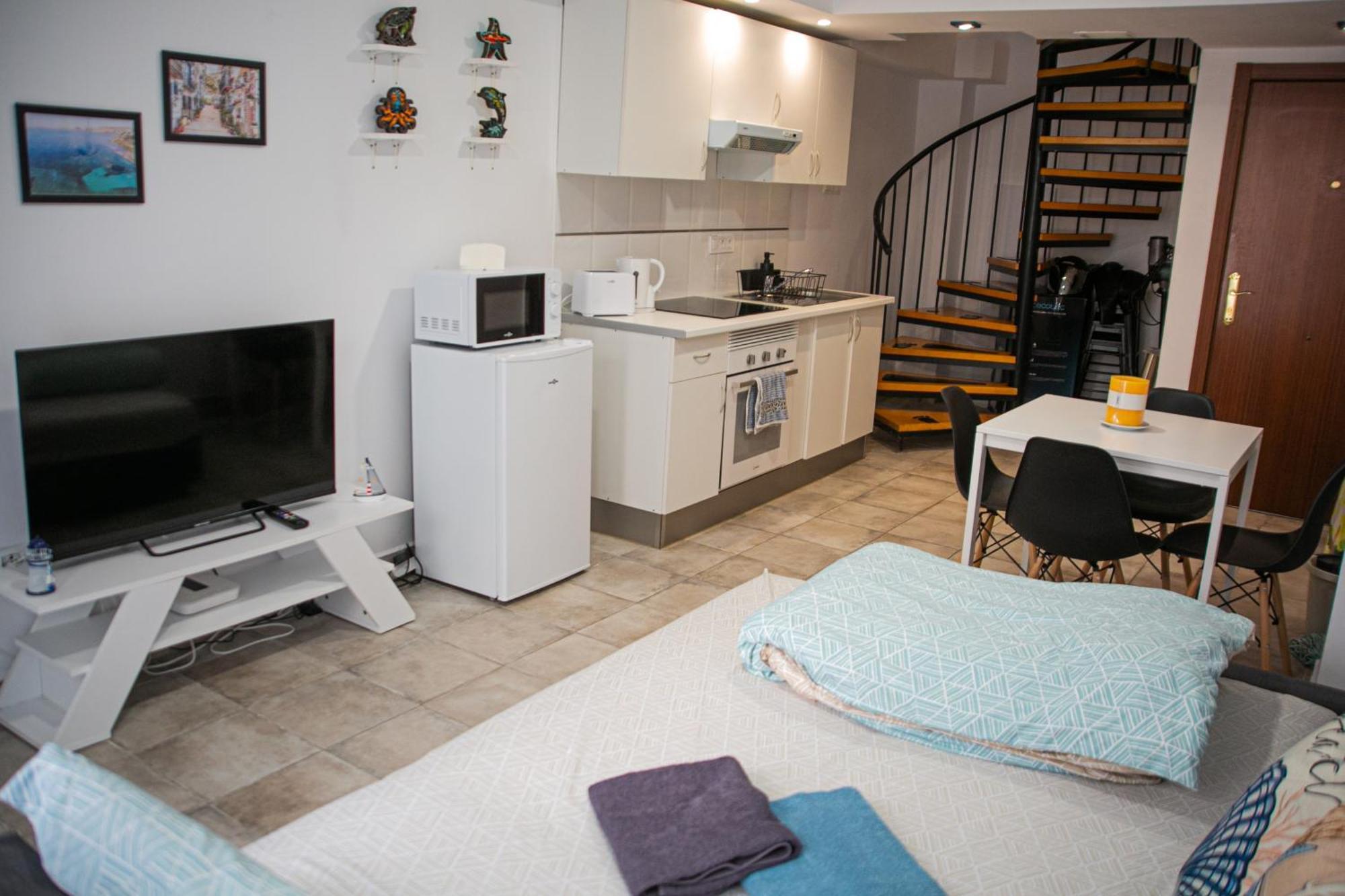 Charming Duplex - Historic Center - 7Min To Beach Alicante Bagian luar foto
